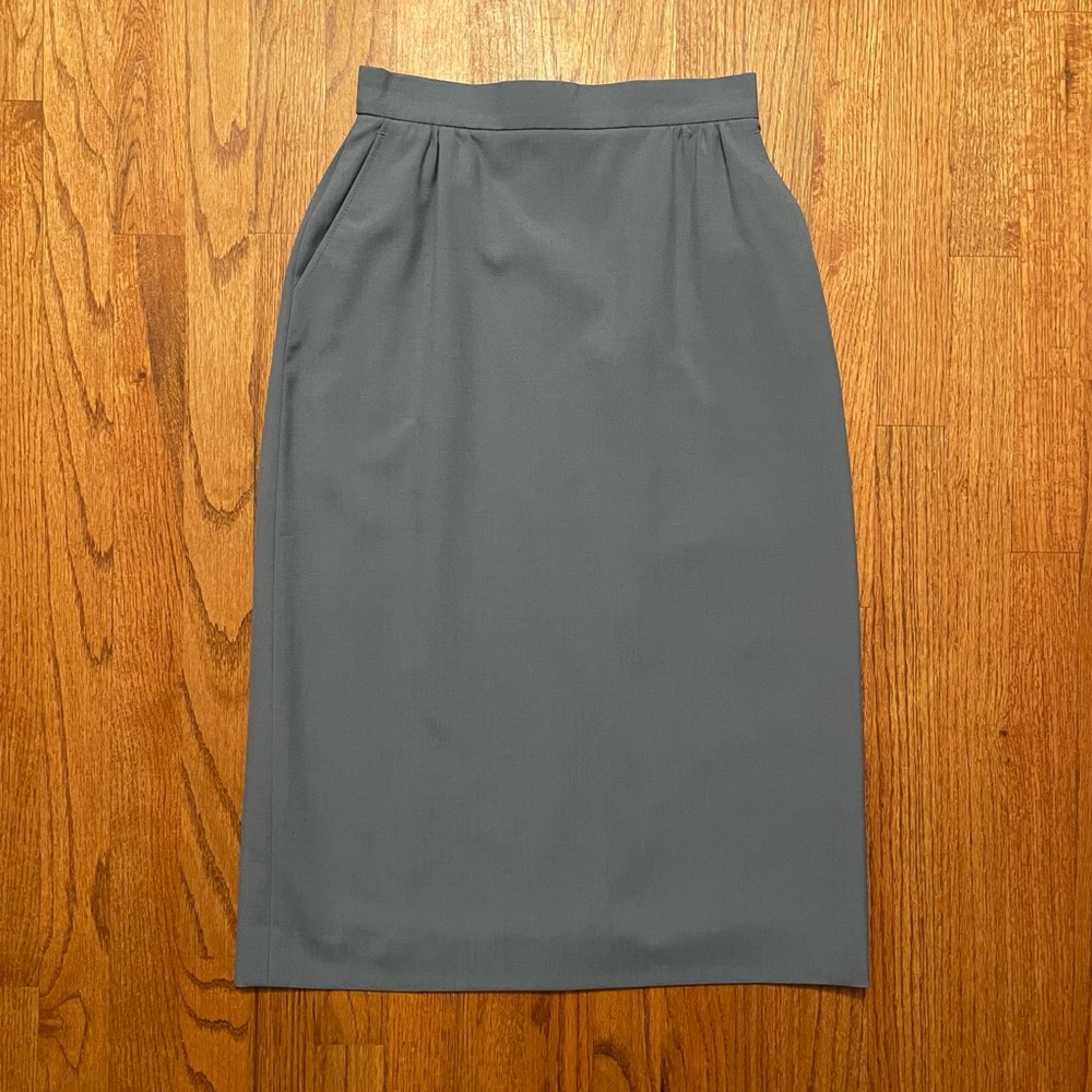 NWT Burberrys vintage skirt size 6